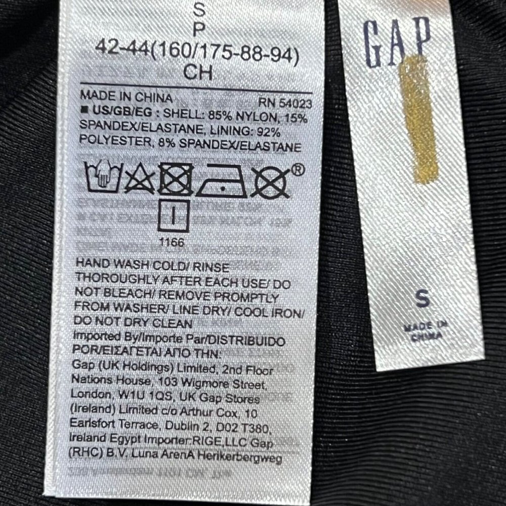 NWT GAP Tankini Top SMALL Black Removable Straps - Picture 5 of 5